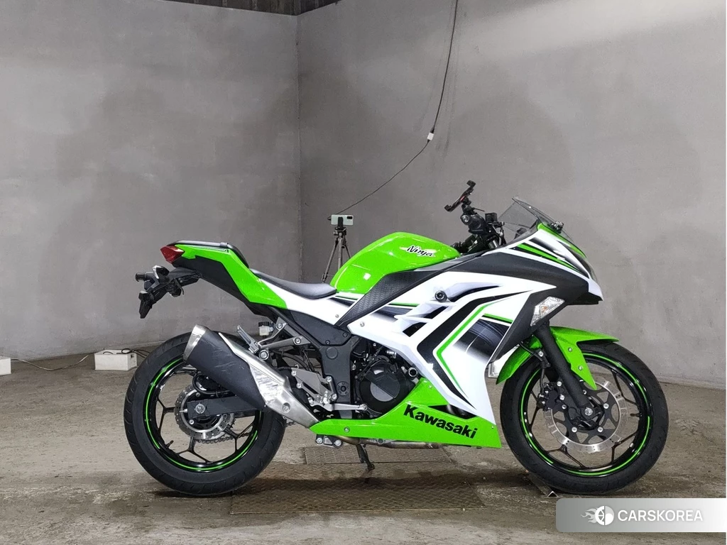 Проданный Kawasaki NINJA 250 2016 из Японии, фото 2