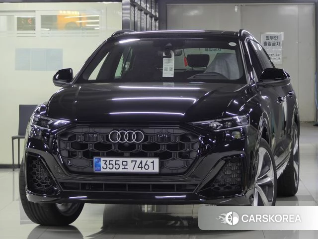 Audi Q8 (4M) 2025 Черный из Кореи