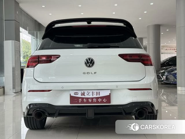 Volkswagen Golf 2021 Белый из Китая