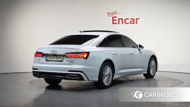 Audi A6 (C8) 2021 Белый из Кореи