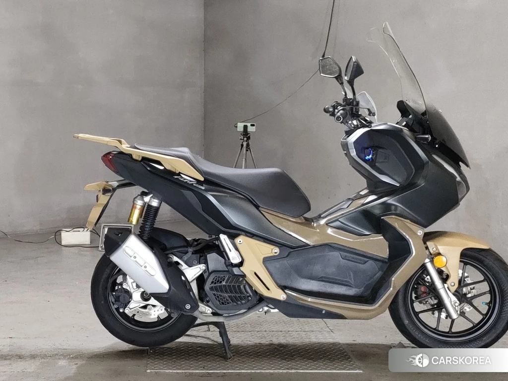 Проданный Honda ADV150 2019 из Японии, фото 2