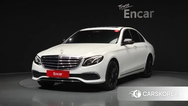 Mercedes-Benz E-Class W213 2019 Белый из Кореи