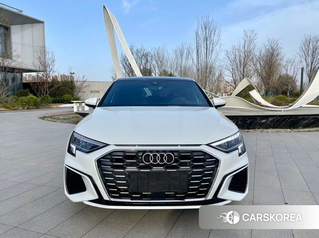 Audi A3 2023 Белый из Китая