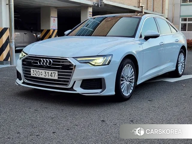 Audi A6 (C8) 2020 Белый из Кореи