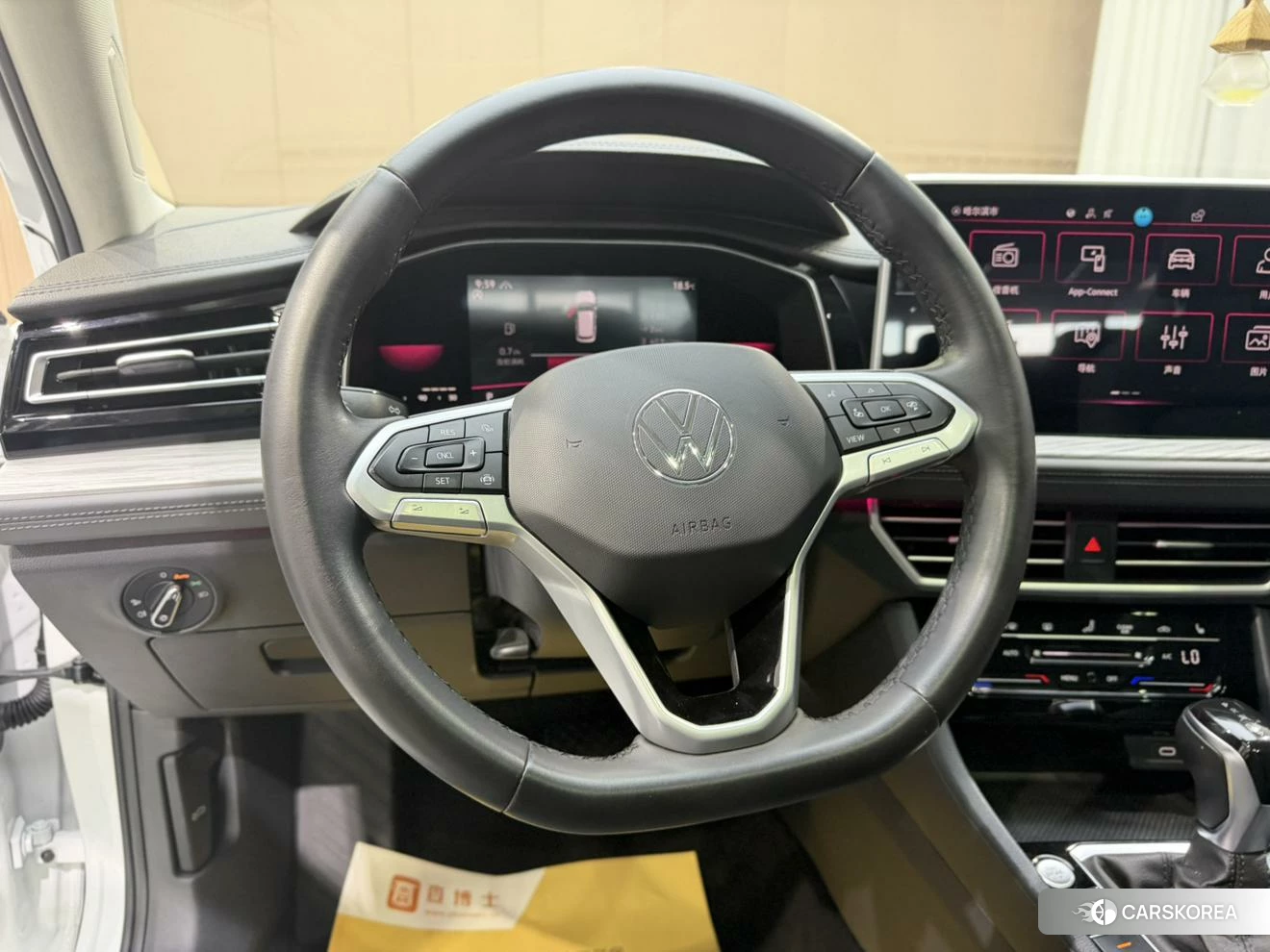 Volkswagen Sagitar 2022 Белый из Китая