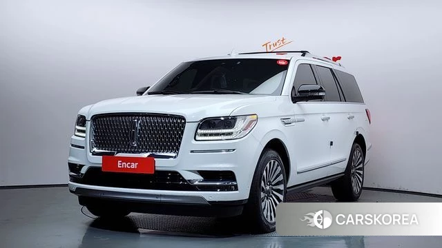 Lincoln Navigator 4th generation 2021 Белый из Кореи