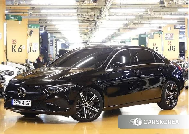 Mercedes-Benz A-Class W177 2024 Черный из Кореи