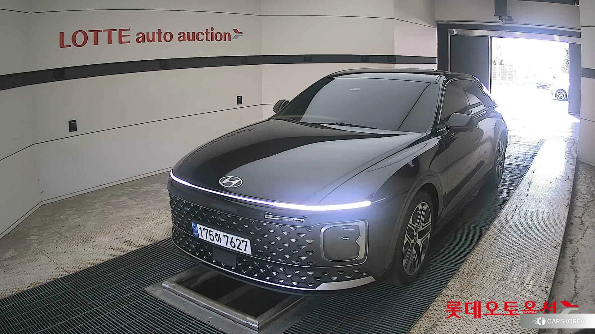 Hyundai Grandeur 2023 Abyss Black Pearl из Кореи