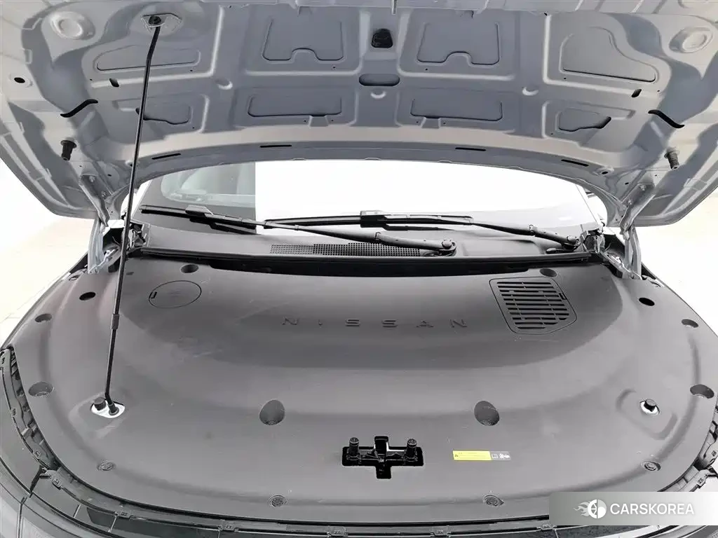 Nissan N7 2025 Silver/gray из Китая