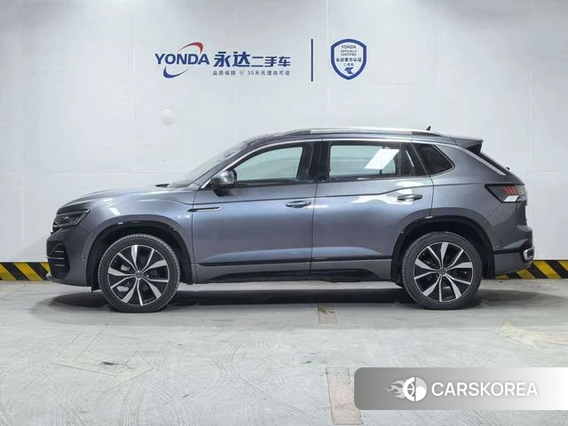 Volkswagen Tanyue 2023 Темно-серый из Китая