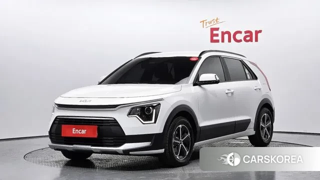 Kia Di Ol Nu Niro 2023 Белый из Кореи