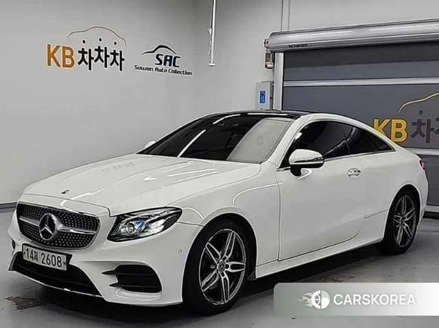 Mercedes-Benz E-Class W213 2019 Белый из Кореи