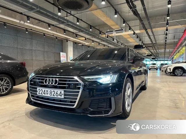 Audi A6 (C8) 2019 Черный из Кореи