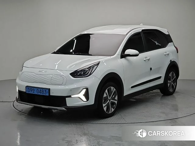 Kia Niro Plus 2022 Белый из Кореи