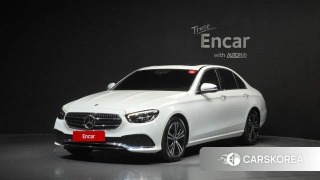 Mercedes-Benz E-Class W213 2021 Белый из Кореи