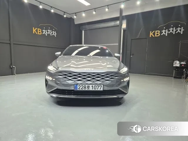Kia K8 Hybrid 2022 Серебристо-серый из Кореи