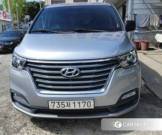 Hyundai The New Grand Starex 2019 Серебряный из Кореи