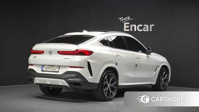 BMW X6 (G06) 2022 Белый из Кореи