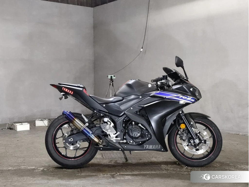 Проданный Yamaha YZF-R25 2015 из Японии