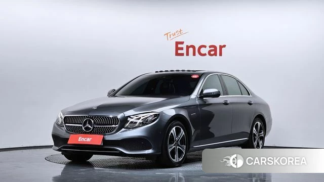 Mercedes-Benz E-Class W213 2018 Серый из Кореи