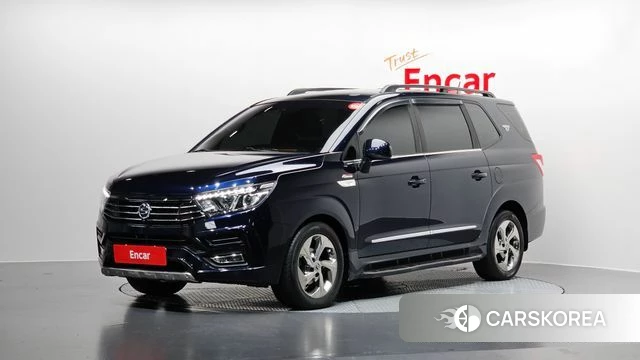 Ssangyong Korando Turismo 2018 Синий из Кореи