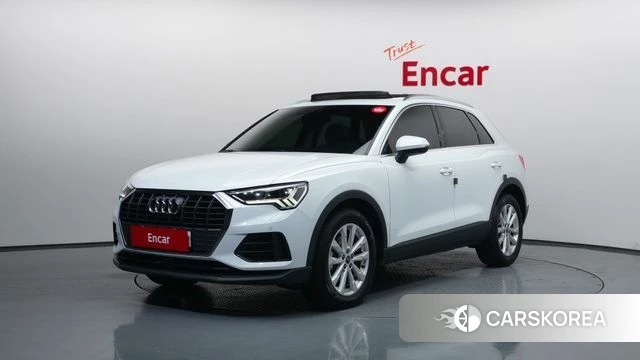 Audi Q3 (F3) 2022 Белый из Кореи