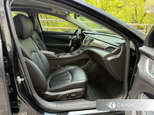Buick Lacrosse 2020 Черный из Китая
