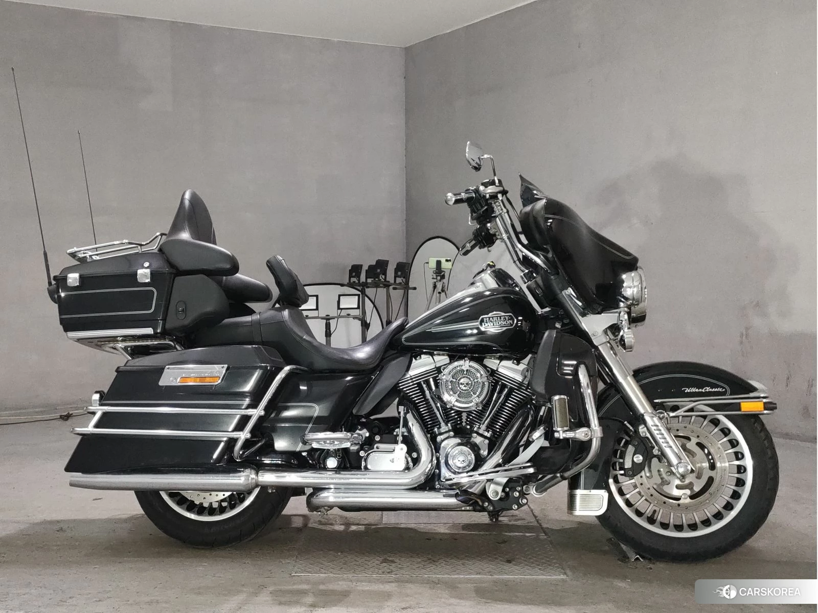 Harley-Davidson Electra Glide FLHTCU1580 2010 из Японии, фото 3