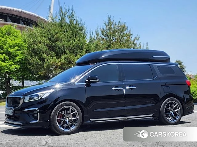 Kia The New Carnival 2019 Черный из Кореи