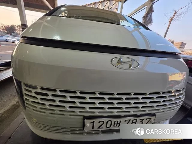 Hyundai Staria 2021 Белый из Кореи