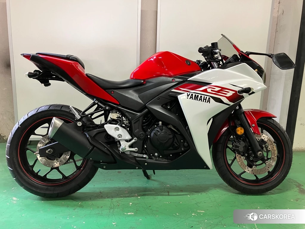 Проданный Yamaha YZF-R3 2015 из Японии