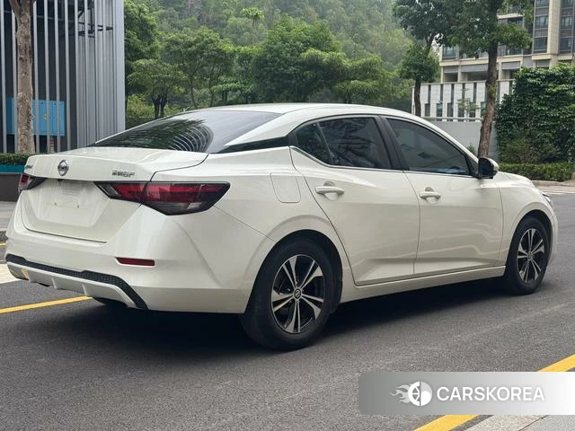 Nissan Xuan Yi 2021 Белый из Китая