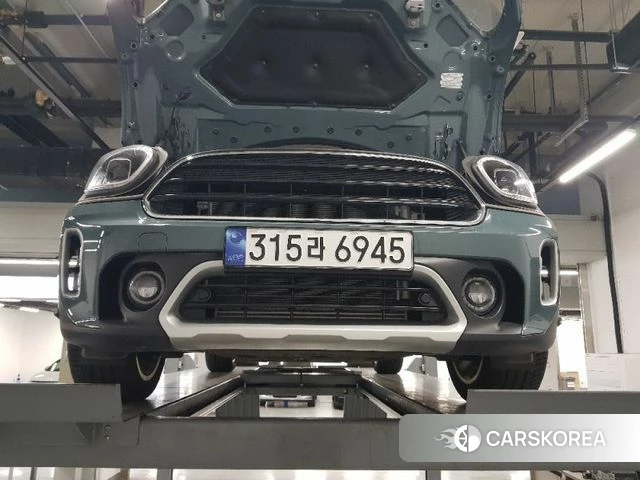 Mini Cooper Countryman 2023 Темно-зеленый из Кореи