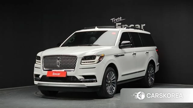 Lincoln Navigator 4th generation 2021 Белый из Кореи