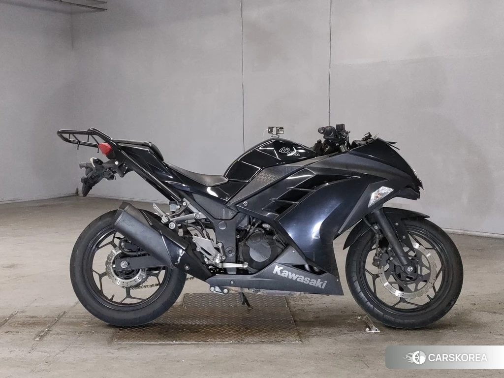 Проданный Kawasaki NINJA 250 2013 из Японии, фото 2