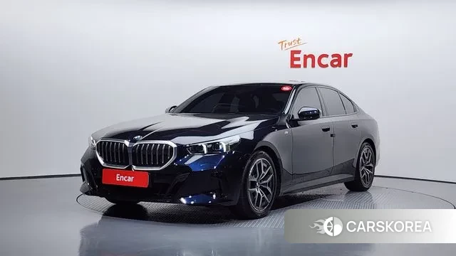 BMW 5 Series (G60) 2025 Черный из Кореи