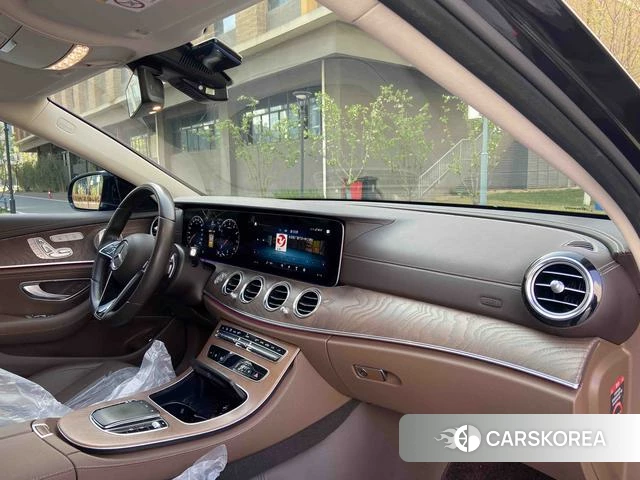 Mercedes-Benz E-class 2023 Черный из Китая