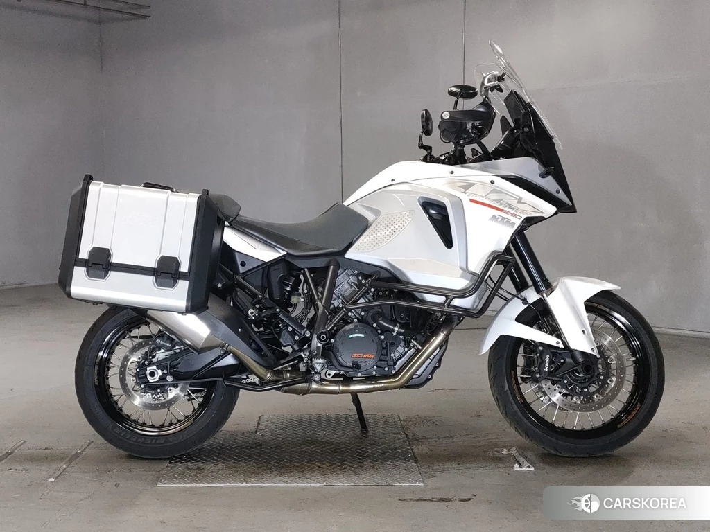 Проданный KTM 1290 SUPER ADVENTURE R 2016 из Японии