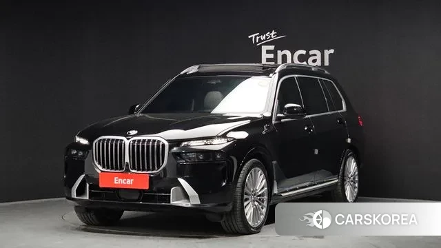 BMW X7 (G07) 2025 Черный из Кореи