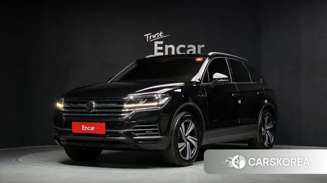 Volkswagen Touareg 3rd generation 2020 Синий из Кореи