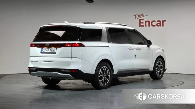 Kia Carnival 4th generation 2021 Белый из Кореи