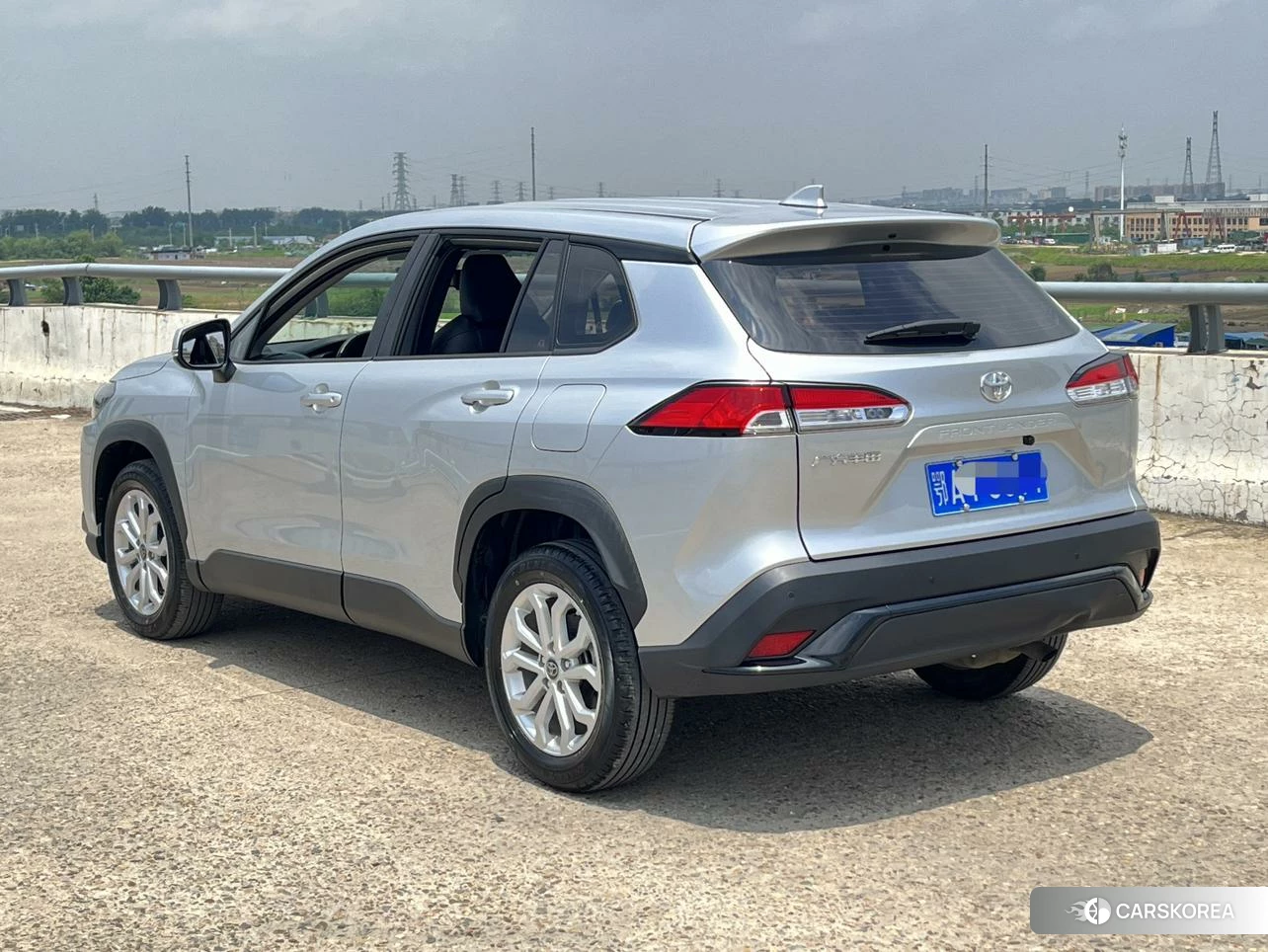 Toyota Fenglanda 2023 Серебристо-серый из Китая