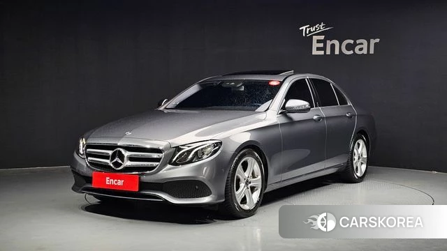 Mercedes-Benz E-Class W213 2018 Серый из Кореи