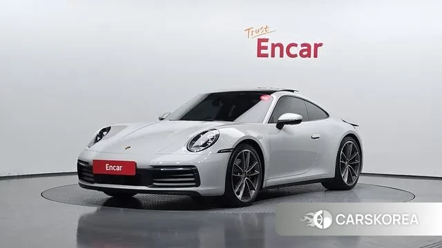 Porsche 911(992) 2020 Серебристо-серый из Кореи