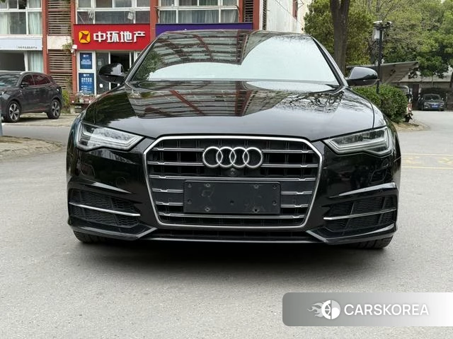 Audi A6L 2018 Черный из Китая