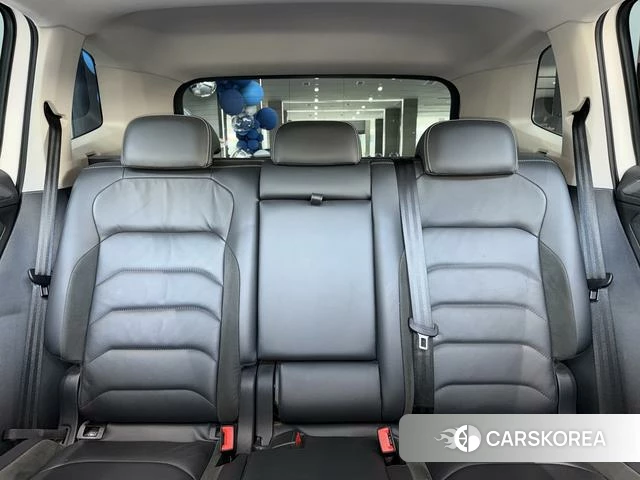 Volkswagen Tiguan L 2021 Белый из Китая