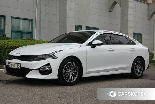 Kia The New K5 3rd generation 2023 Белый из Кореи