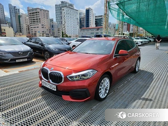 BMW 1 Series (F40) 2020 Красный из Кореи