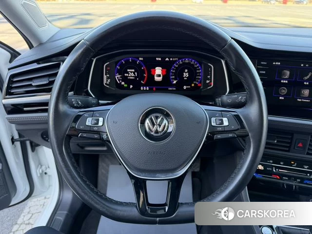 Volkswagen Sagitar 2022 Белый из Китая