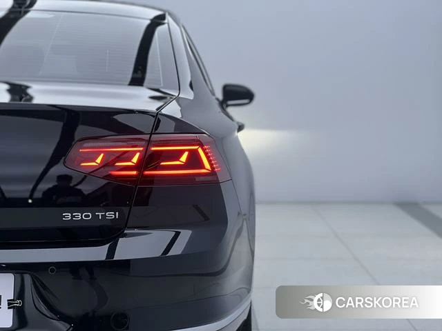 Volkswagen Magotan 2023 Черный из Китая